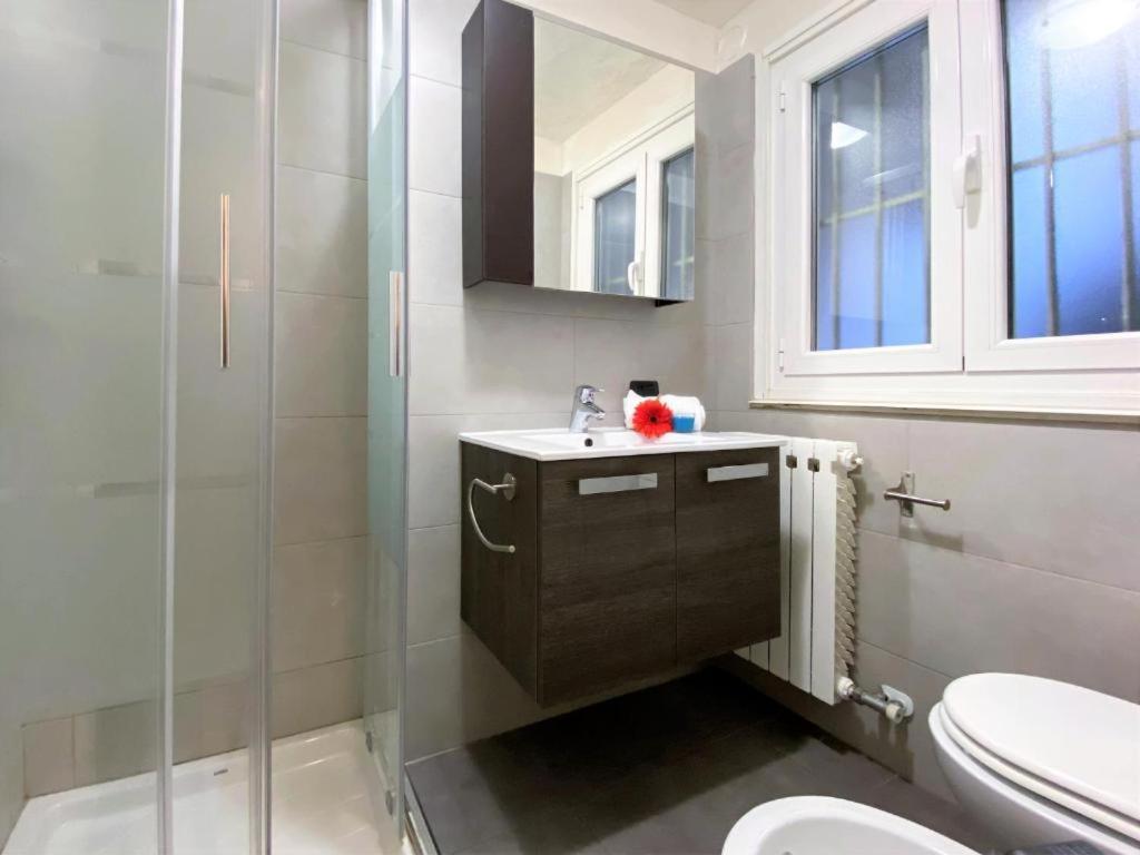 Alessandro 82 - Immobili E Soluzioni Rent Бергамо Экстерьер фото